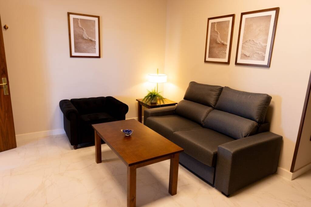 inauguracion-del-tanatorio-de-aljaraque (1)