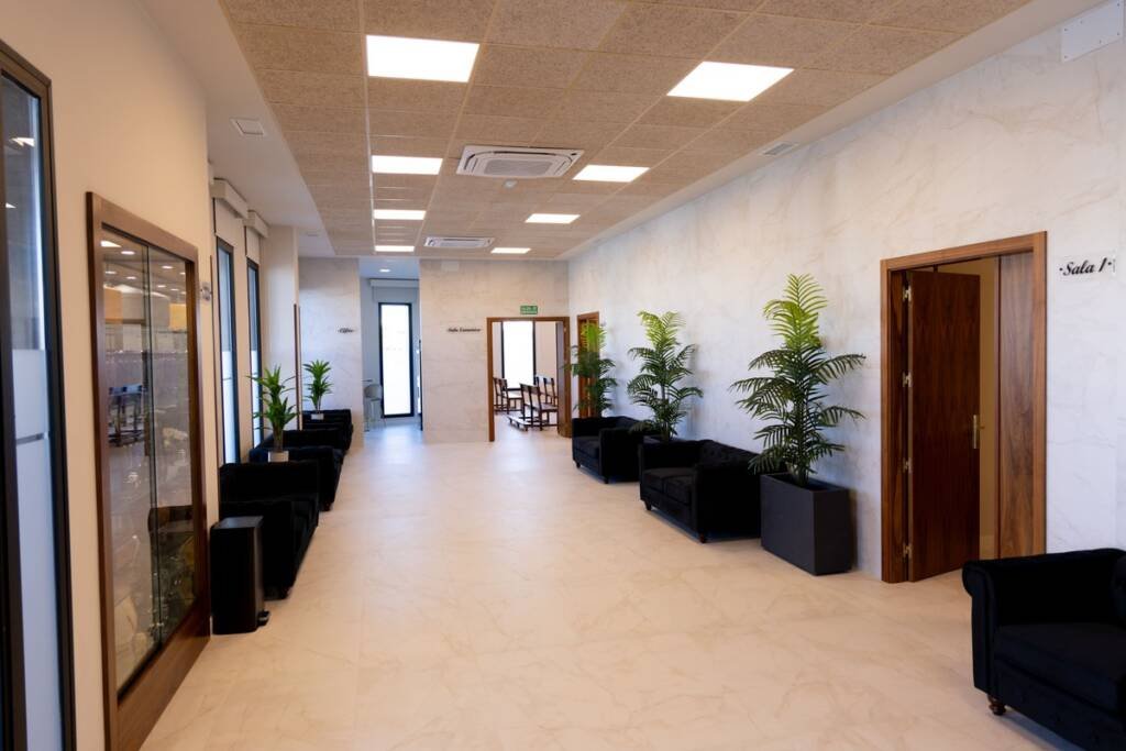 inauguracion-del-tanatorio-de-aljaraque (19)